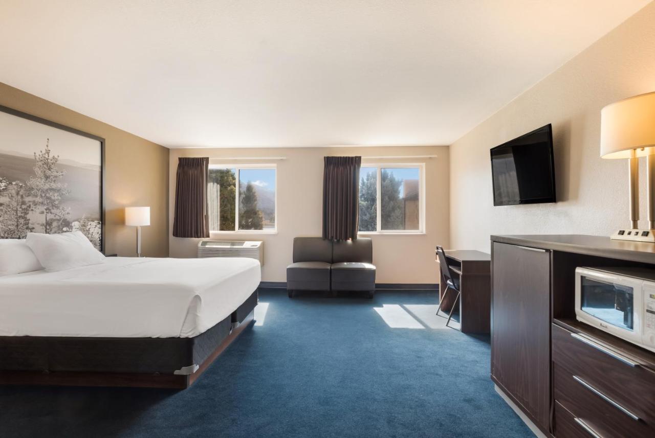 Americas Value Hotel