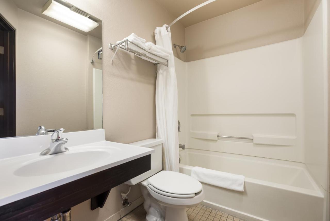Hotel Americas Best Value Sparks